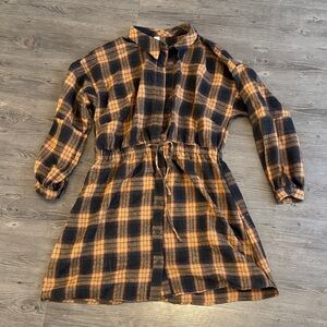 Cozy Plaid Long Sleeve Dress - Black and Tan